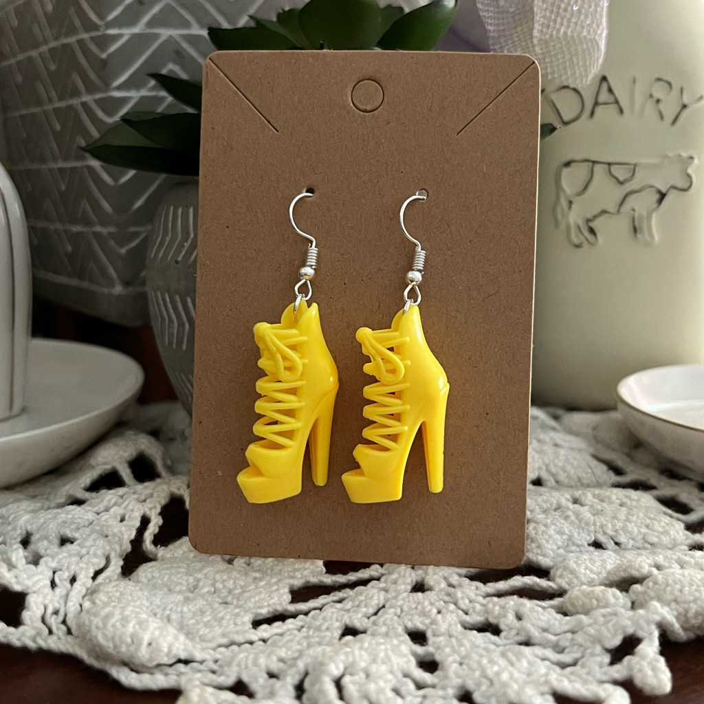 3 For 20 Yellow Lace-Up Heel Barbie Shoe Earrings 10$
